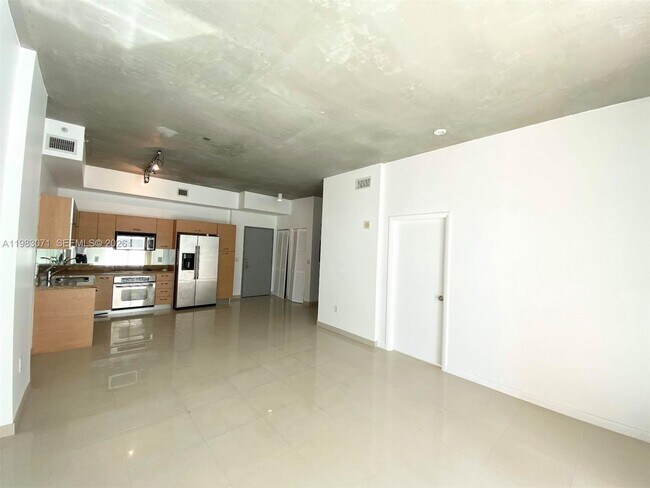Building Photo - 2275 Biscayne Blvd