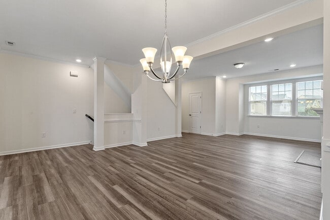 Building Photo - 1928 Austin Ridge Pky