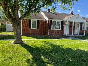 Building Photo - 2117 Sherwood Rd