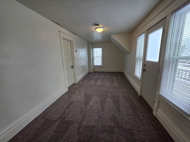 Building Photo - 1350 Winnebago Ave