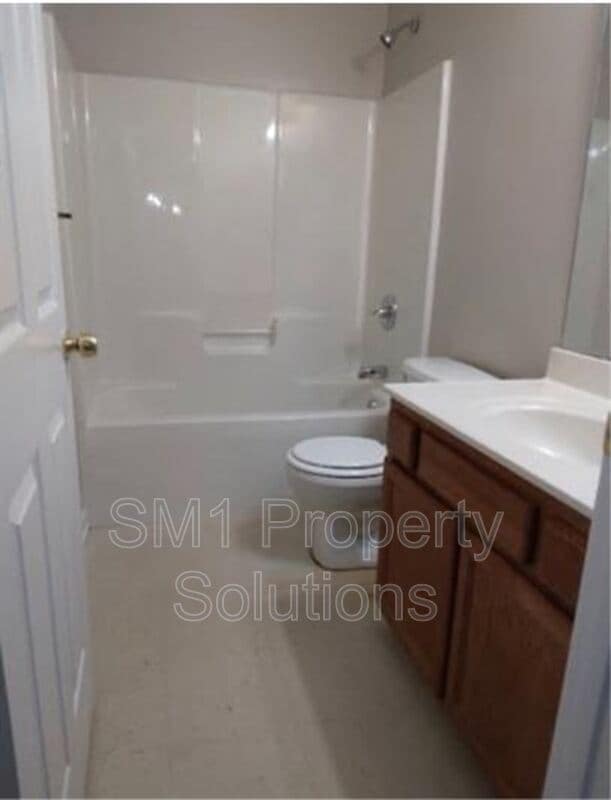 Building Photo - 115 Thomas St