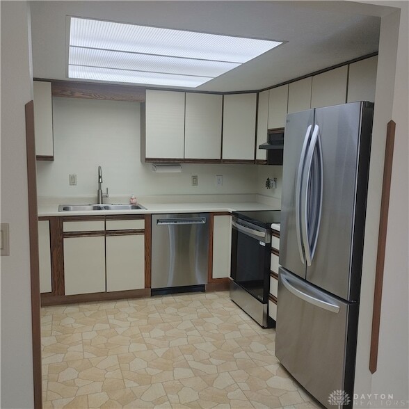 Building Photo - 1276 Robbins Run Ct