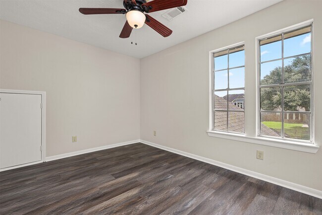 Building Photo - 714 Regency Ct