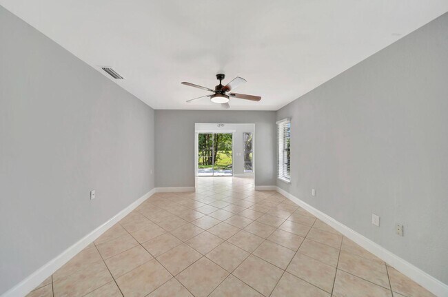 Building Photo - 11640 NW 39th St