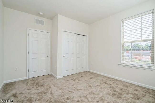 Building Photo - 47 Robeson St