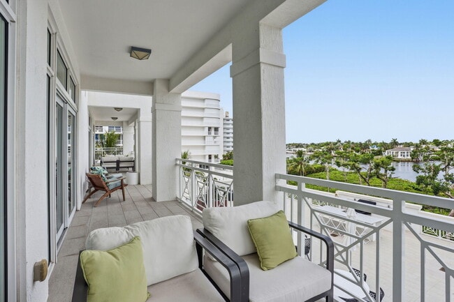 Building Photo - 3200 S Ocean Blvd