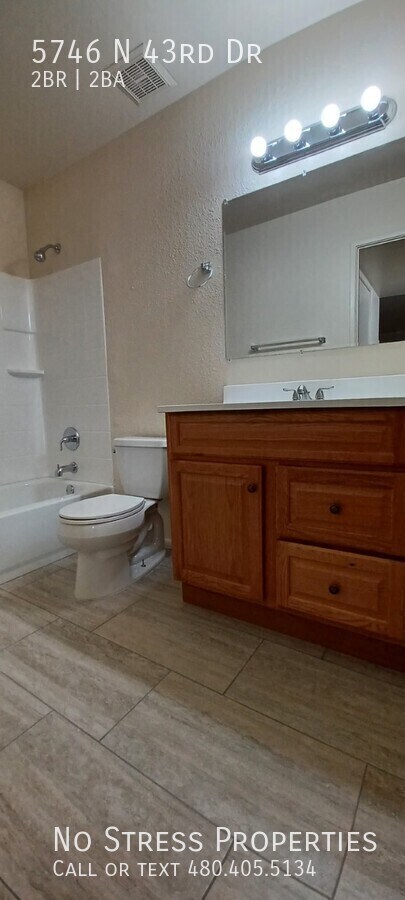 Building Photo - 5746 N 43rd Dr