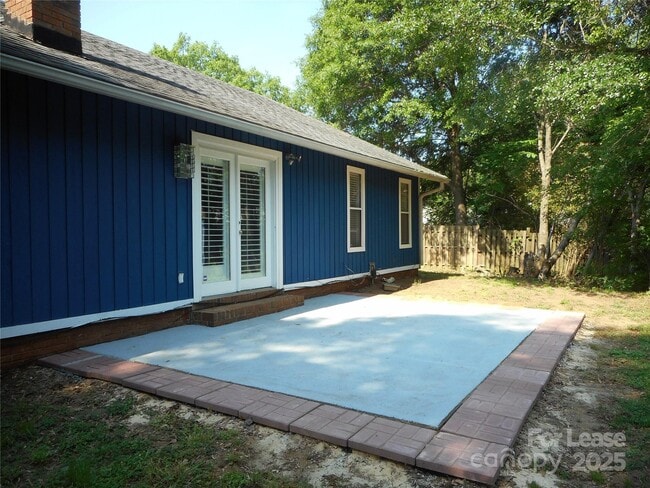 Building Photo - 11518 Green Willow Ln