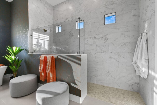 Building Photo - 20017 SE Bridgewater Dr