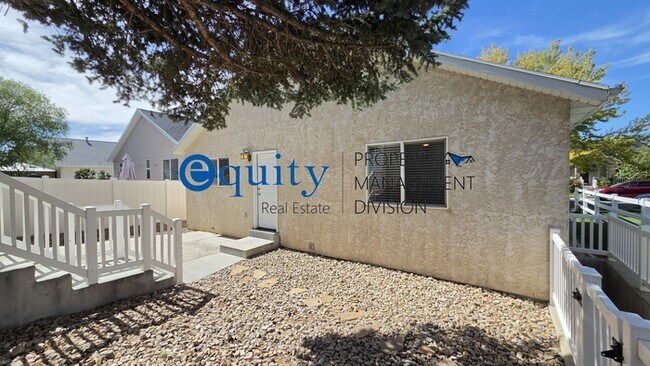 Building Photo - 11851 Poultry Dr