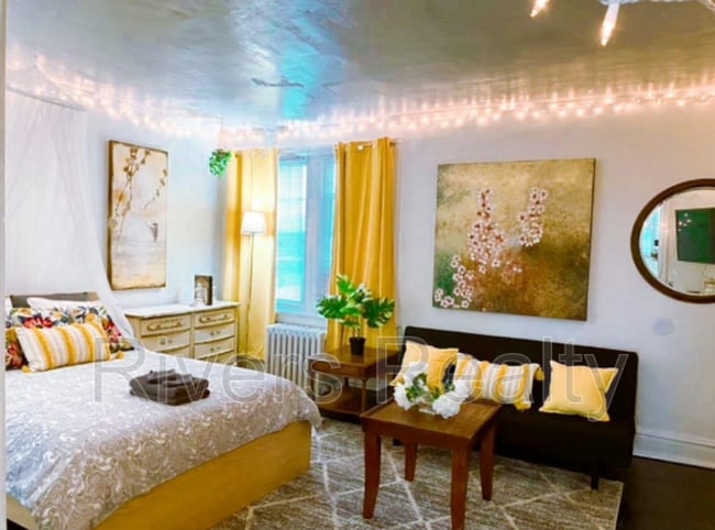 Building Photo - 6649 Berthold Ave