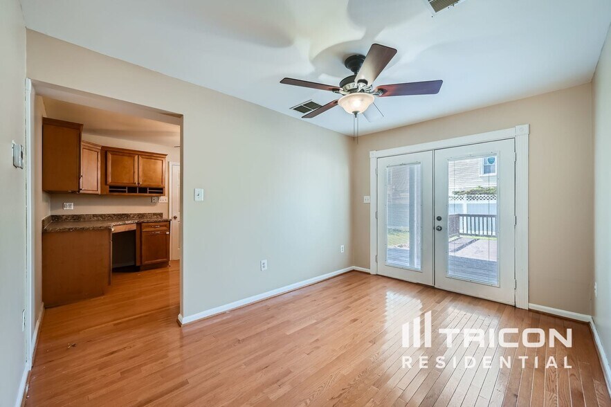 Building Photo - 1716 Elkridge Dr