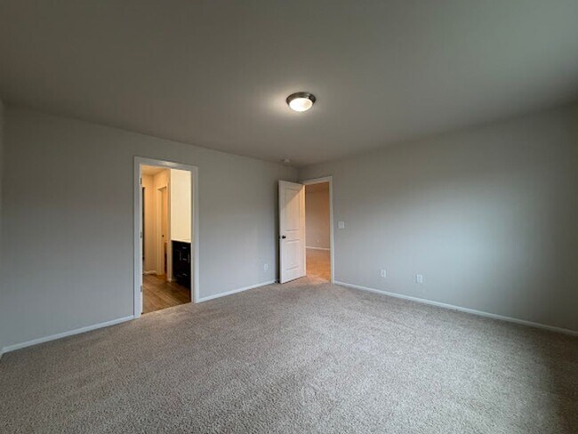 Building Photo - A Perfect Blend of New & Timeless – 4BR, 3BA Haven