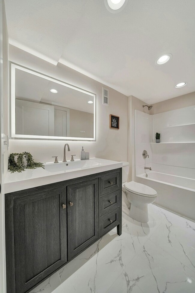 Building Photo - 5171 W Partridge Ln