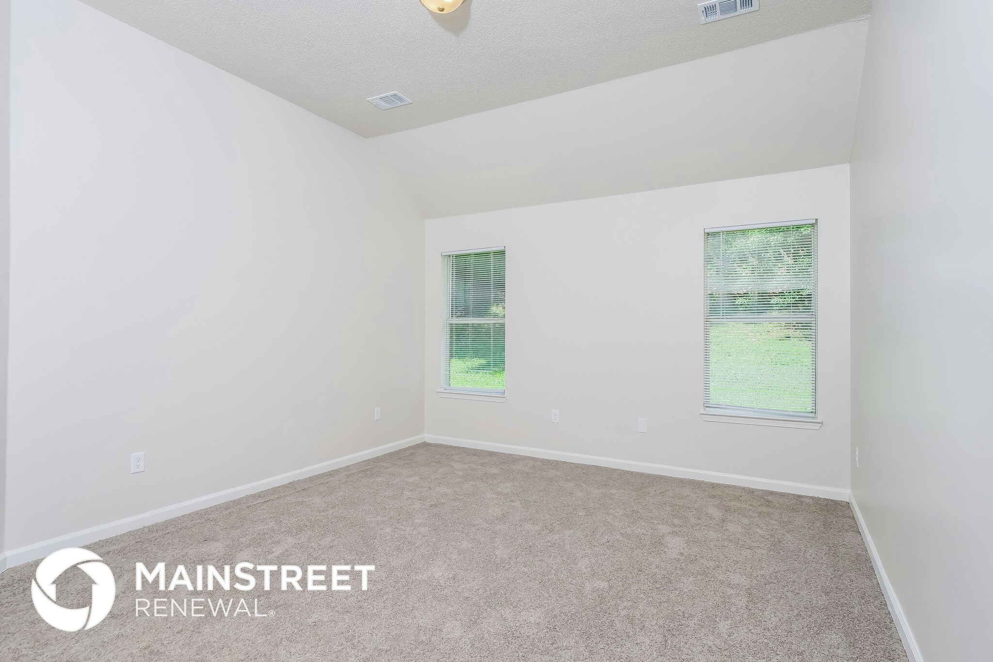 Building Photo - 6096 Hallum Dr