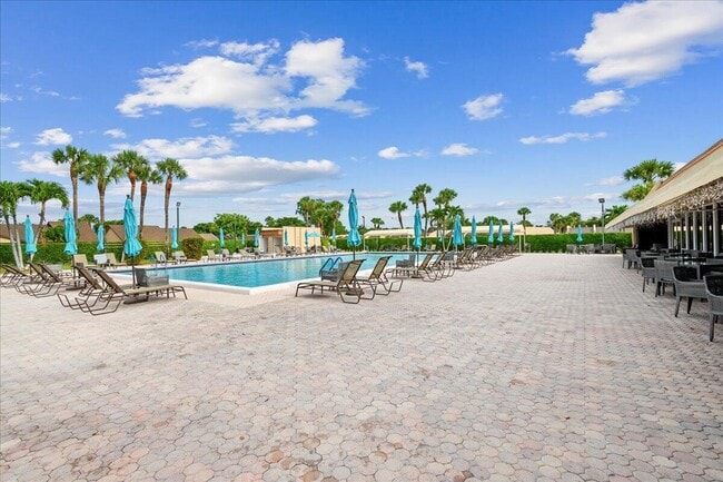 Building Photo - 455 Golden River Dr
