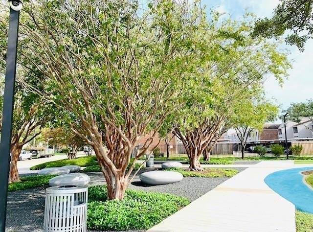 Building Photo - 10047 Westpark Dr