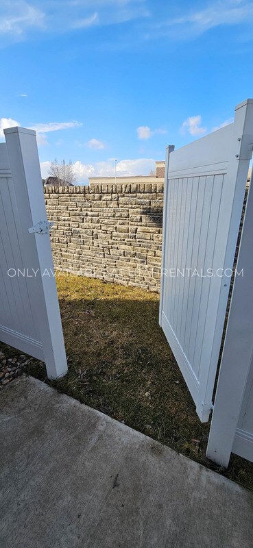 Building Photo - 626 W 1330 S