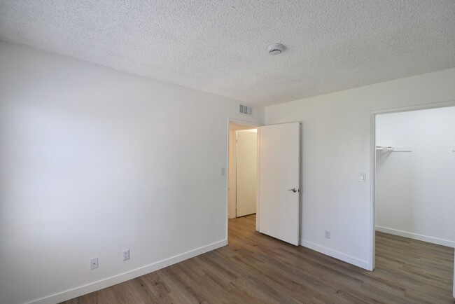 Building Photo - 7032 Remmet Ave