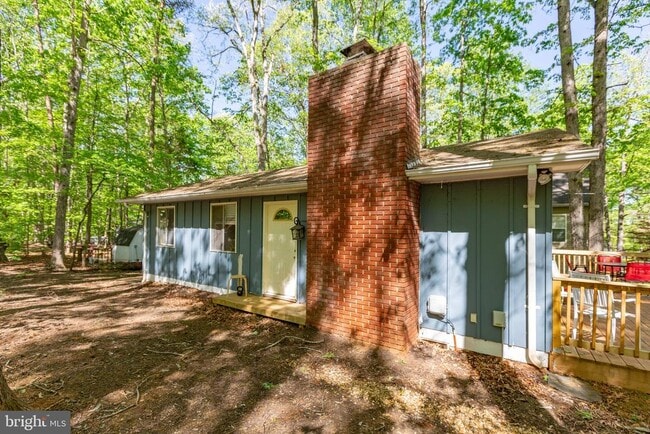 Building Photo - 303 Wilderness Dr