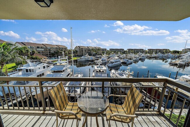 Building Photo - 2601 Marina Isle Way
