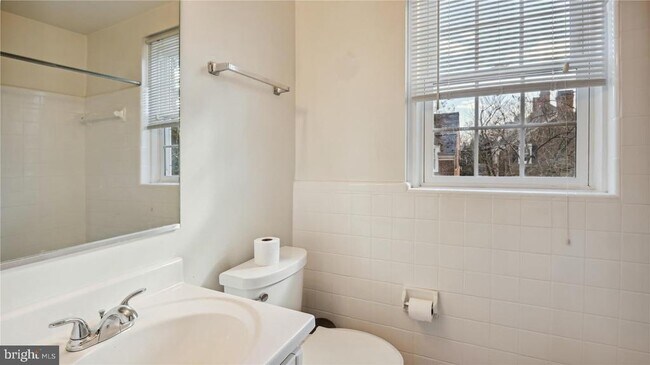 Building Photo - 3529 S Utah St