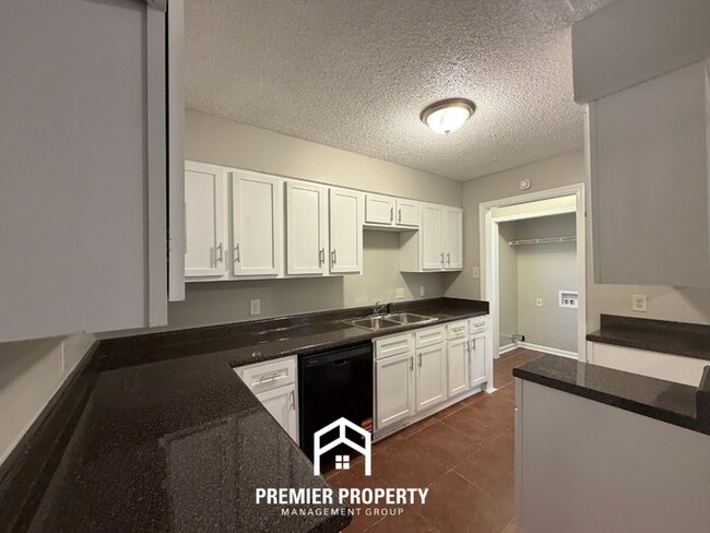 Building Photo - Beautiful 2-Story 3BR/2.5BA Bartlett Home | 1,632 Sq Ft, Vaulted Primary & Back Patio