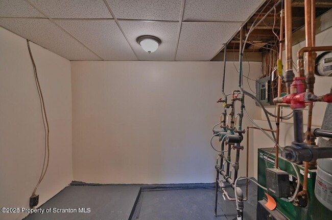 Building Photo - 189 Johnson St