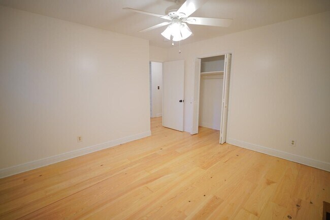Building Photo - 2328 Armistead Rd