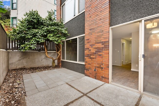 Building Photo - 524 Federal