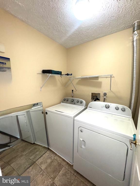 Building Photo - 6000 St Ignatius Dr