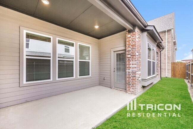 Building Photo - 1113 Fallgate Dr