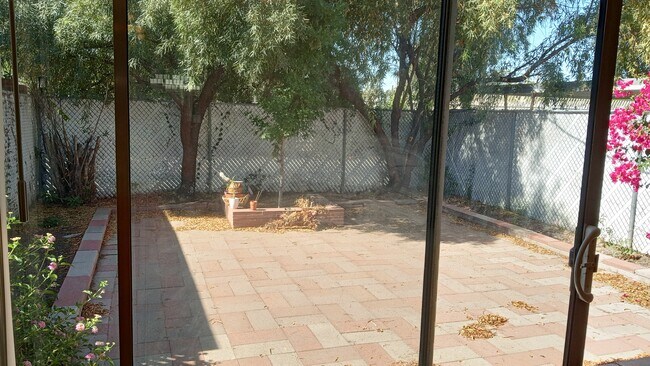 Patio1 - 5071 S Cherry Ave