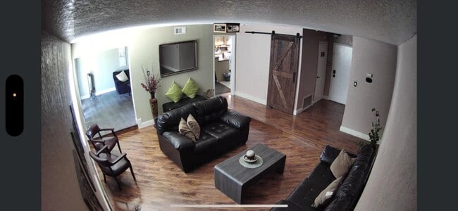 Building Photo - 6601 Lindbrook Way
