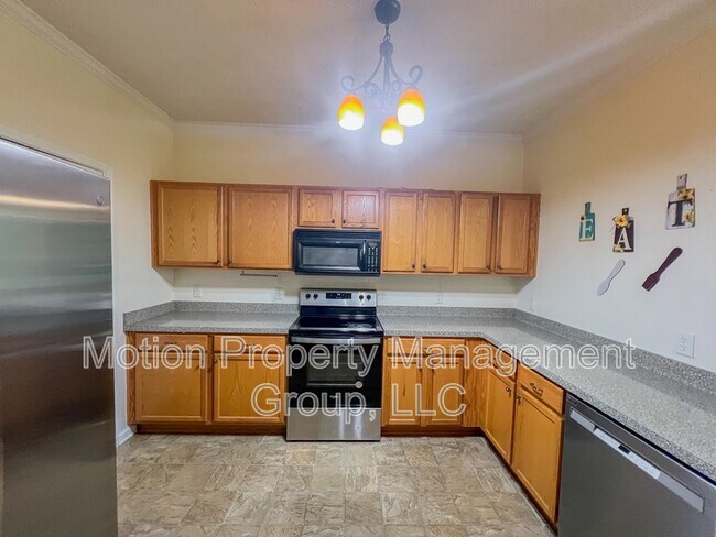 Building Photo - 158 Ellis Drive