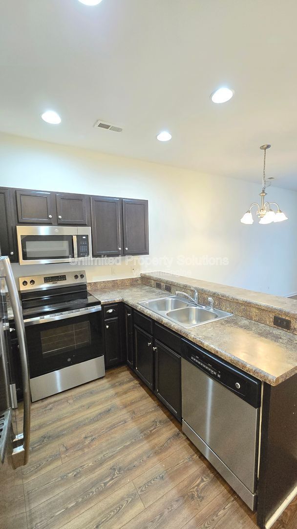 Building Photo - 4643 Andros Ln