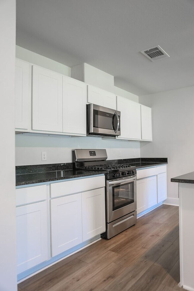 Building Photo - 20551 Prairie Cypress Dr