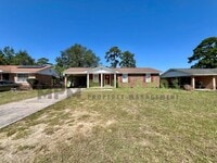Building Photo - 1205 Faraway Dr