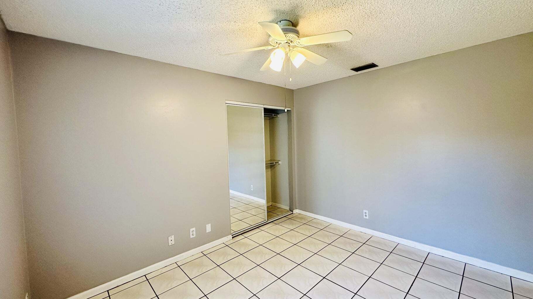 Building Photo - 11952 60th St N