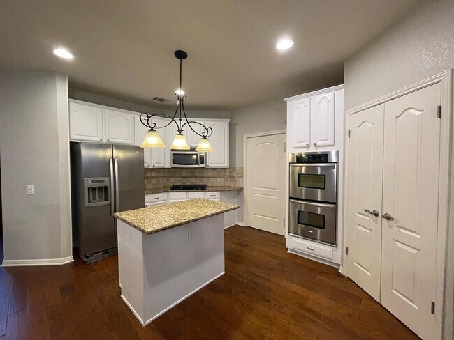 Building Photo - 9919 Barbrook Dr