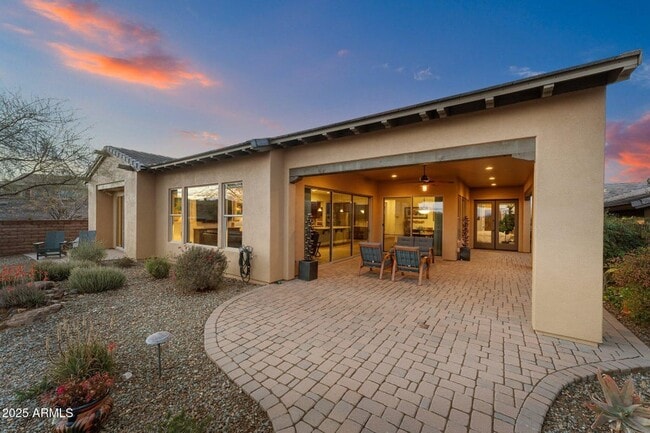 Building Photo - 3672 Ridgeview Ter