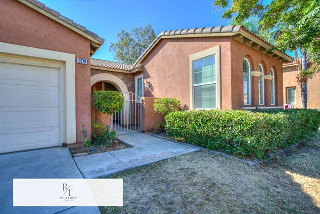 Building Photo - 3879 Bella Villagio Ave