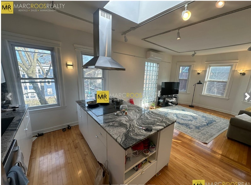 Building Photo - 229 Harvard St