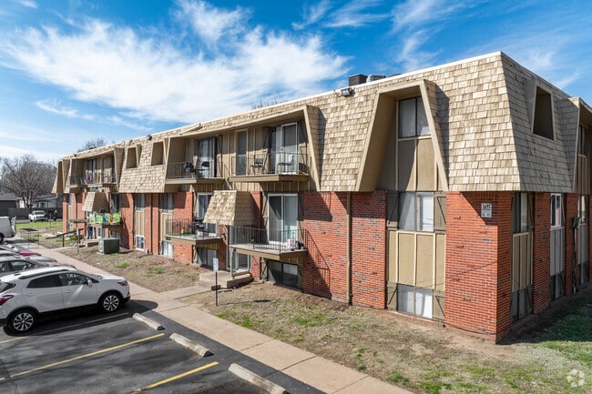 Building Photo - Magnolia Woods