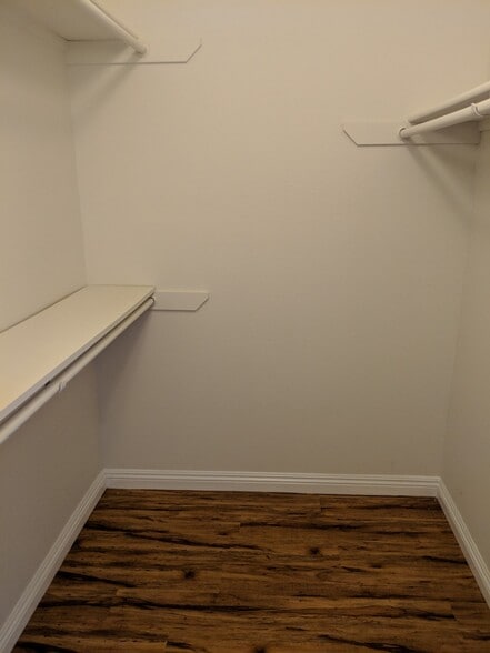 Building Photo - 12063 Alta Carmel Ct