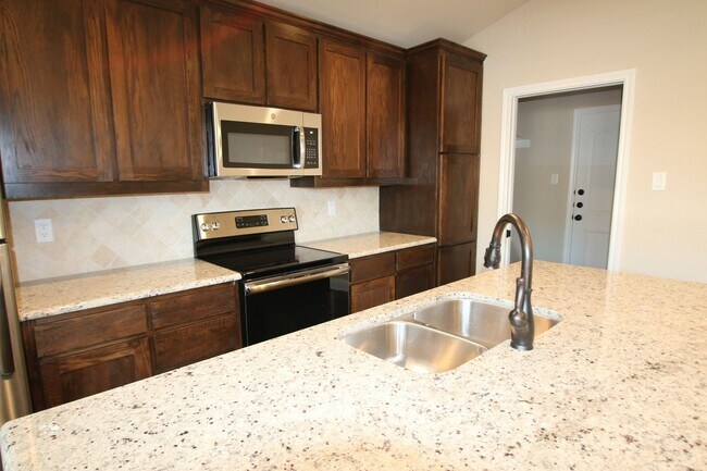 Building Photo - 1308-1312 White Sand Dr.