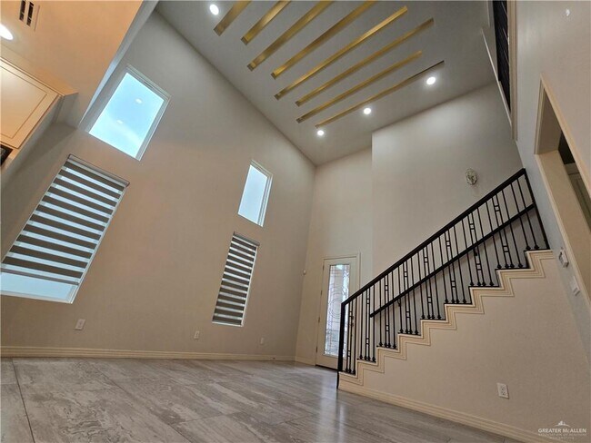 Building Photo - 24 Dorado Dr