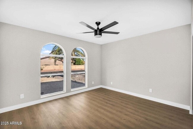 Building Photo - 25810 S Boxwood Dr