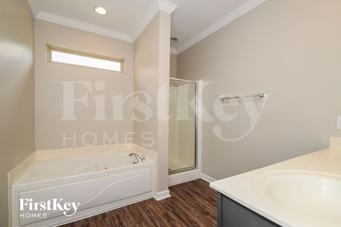 Building Photo - 8229 Owen Park Dr