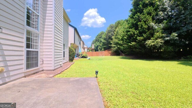 Building Photo - 135 Friars Head Dr NE